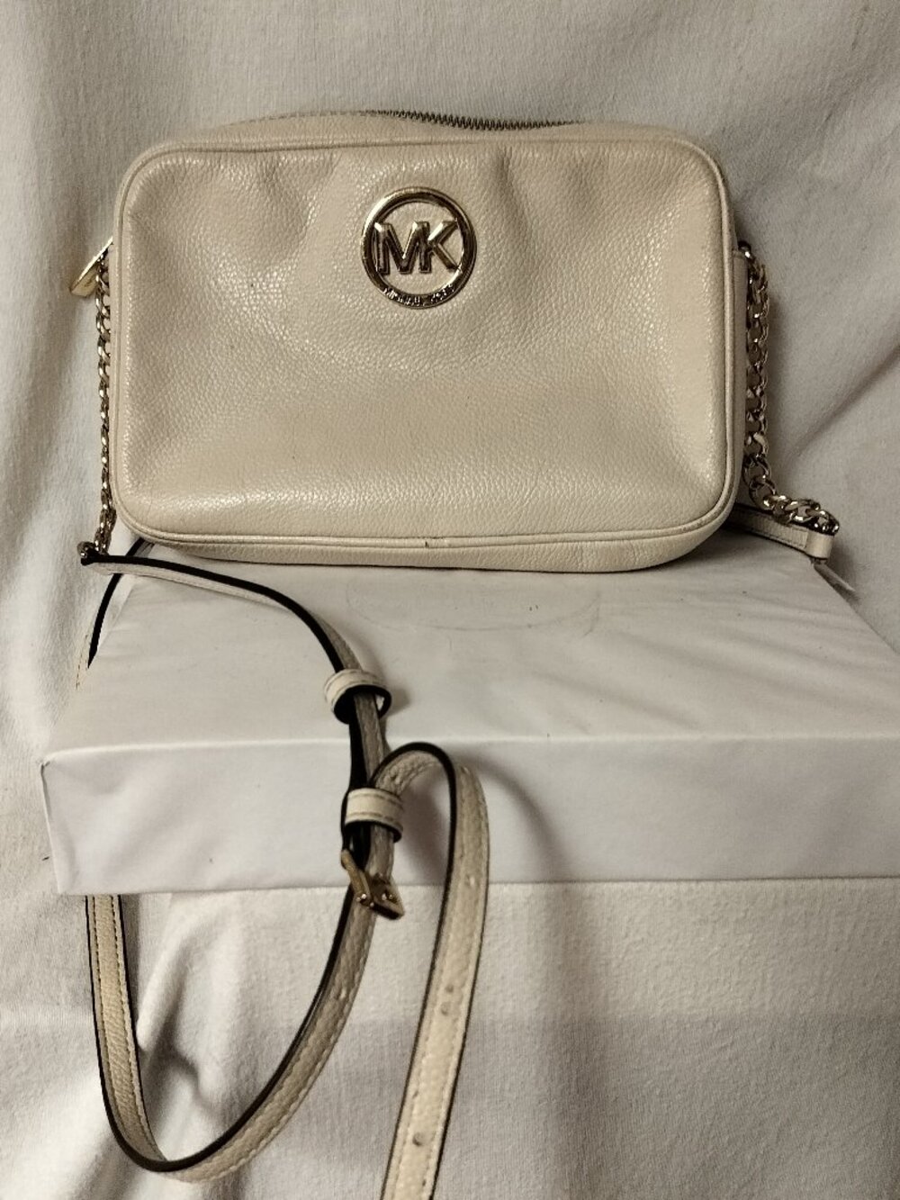Michael Kors Adjustable Buckle Shoulder Bag - Cream w Gold Tone Chain